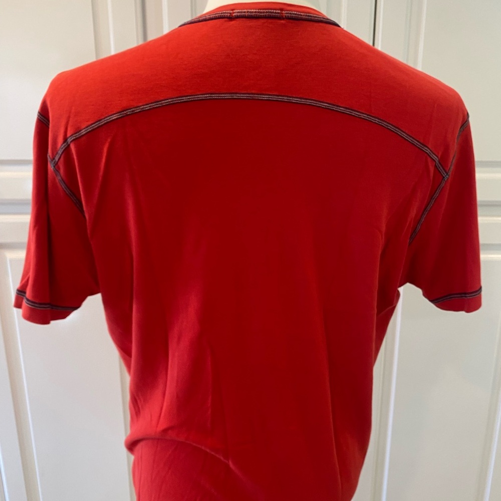 Agave Red Short Sleeve V-Neck Tee - Picture 3 of 5